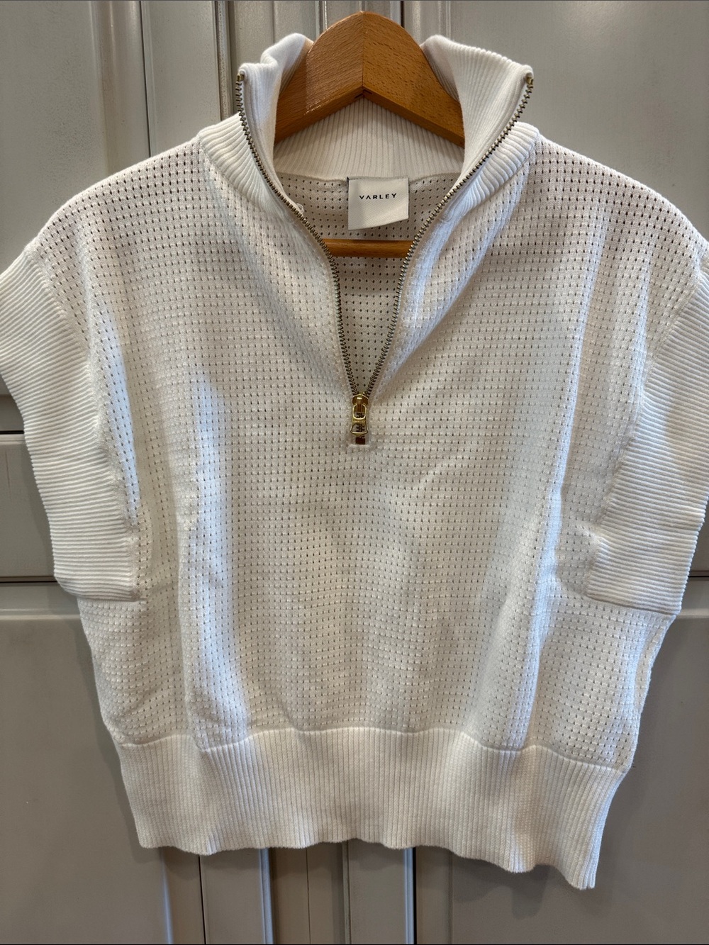 NWOT Varley white Sleeveless Half-Zip Knit Pullover